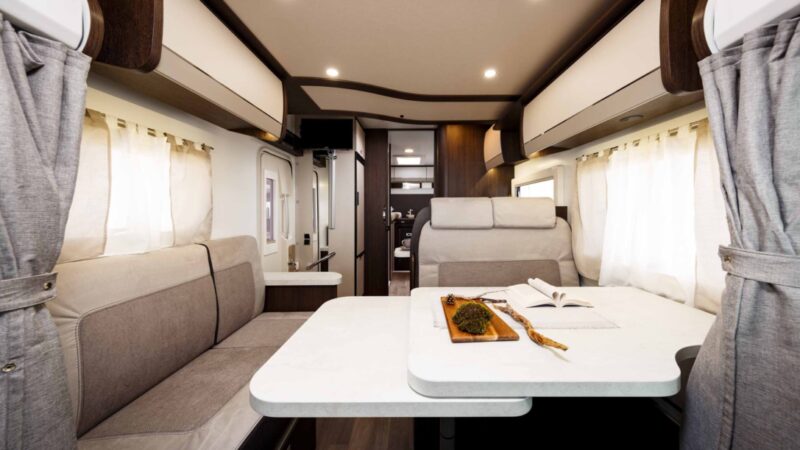 Wohnmobil Benimar Tessoro 463UP innen - 151Camper Halle