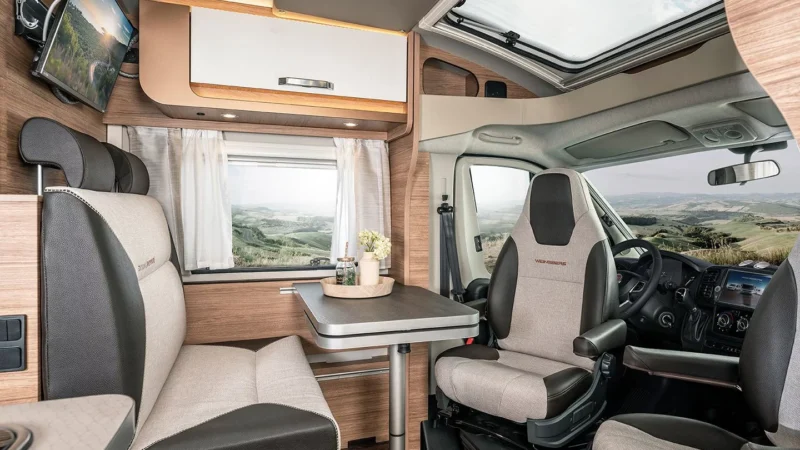 Wohnmobil WEINSBERG CaraCompact Pepper innen - 151Camper Halle
